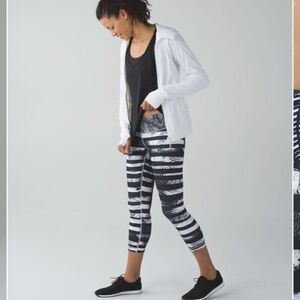 Lululemon Wunder Under Crop II